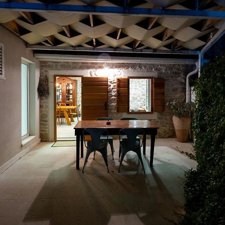 Vila Gallo Galovac  Luaran gambar