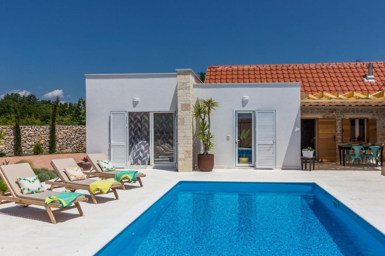Vila Gallo Galovac  Luaran gambar